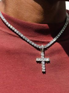 Full Diamond Solid Cross Necklace for Men and Women Hip Hop Fashion Zircon Pendant Jewelry