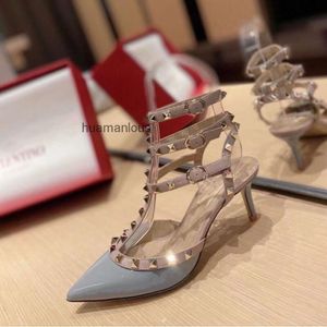 Sexy Designer Three Heel Heels Stud Pointed Shoes Thin Pump New High Ring Version Leather Valenstino Rivet v Wrapped Family Sandals Women IAGP