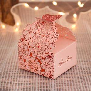 10/20pcs結婚式の好意キャンディボックスゲスト用バタフライチョコレートギフトパッケージボックス誕生日パーティーベビーシャワーの装飾用品