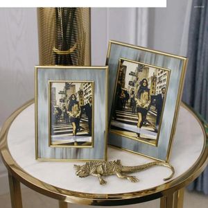 Frames 6 Inches 7 Inch Retro Alloy Po Frame Marbling Metal Shell Decorative Set Bedside Table Family Portrait Home Furnishing