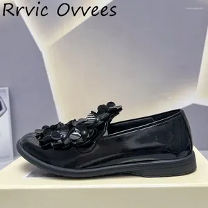 Scarpe casual primaverili in pelle di brevetto a colore solido primavera