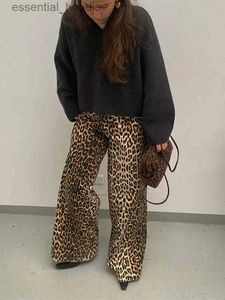 Kvinnors byxor capris fashionabla leopard tryckknapp breda benbyxor lämpliga för kvinnor avslappnad hög midja mens fe retro comnting high street kläder c240411