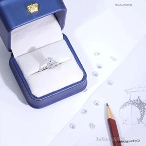 Yu ying maßgeschneidertes weiß gold d Farbe oval geschnitten Moissanit Frauen Schmuck Hochzeitssatz Ringe Verlobungsring Ring