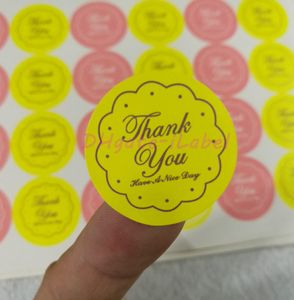 360PCS Mixed YellowPink THANK YOU Design Sticker 2727mm 106quotx106quotFood Seals Gift stickers For Wedding Gift Cake Bak7535905