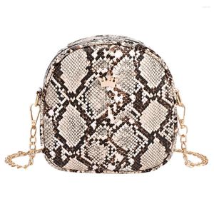 Sagne per le spalle Donne borse di lusso Designer Crossbody per la lepard in pelle Bolsas a messaggeri a catena versatile