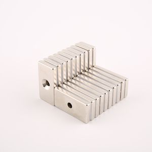 40x20x3/4/5 mm starker Magnetblock Neodym Magnet Schraube Loch ndfeb starke Seltenerdleuchten -Leuchtschilddelandmagnete 40*20*5/4/3mmmm