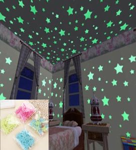 100pcs sevimli diy duvar çıkartmaları koyu bebek çocuk yatak odası ev dekoru renk yıldızları aydınlık floresan duvar çıkartmaları44407932