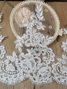 1 yard da 26 cm da ricamo largo ricamo avorio in tessuto fiore venise venezia a mesh rivestimento di applique artigianato per il matrimonio dicembre.