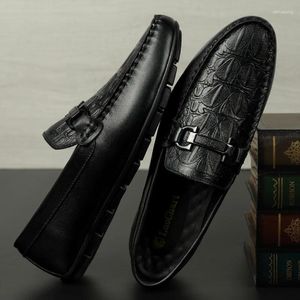 Casual Shoes 2024 Herren -Slipper echte Leder -Mode -Moccasin -Fahrverrutschen auf Flats Boat Plus Size
