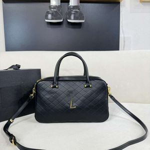 Designer Bag Fashion Bowling Bag Luxury Handbag Classic Large capacity Boarding bag Duffel Bag Vintage Shoulder Bag Crossbody bag Double zipper handbag