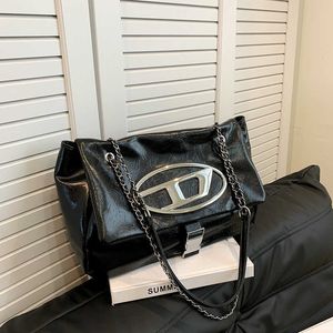 Axel designer crossbody väska kvinnors nya mode stora hög paljett hårdvara kvalitet handväska handväska tygväska cytb