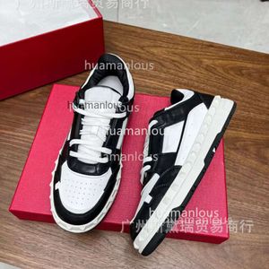 Frauen warme Schuhe Fashion Valenstino Casual Herren Qualitätsstil Winter vielseitiger Designer Sport selbe Männer Sneakers Hengste hohe neue Trainer Schuh A44B