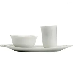 Xícaras de copos de chá vintage de chá com pires de porcelana branca cerâmica e cerâmica e