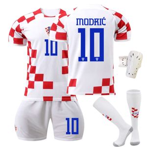 2223 Nytt rutigt hem nr 10 Modric Football Set World Cup Jersey med originalstrumpor