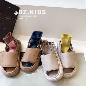 Сандальцы корейская версия детская обувь сандалии 2024 Летовые новые липучки. Случайные пляж