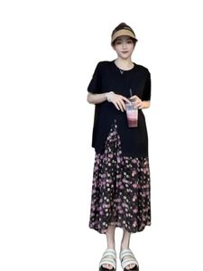 Sommer Mutterschaft Kleidung Set Side Split Short Sleeve O-Neck T-Shirt+Blumenröcke Twinset Schwangere Frau Faltenröcke Anzüge