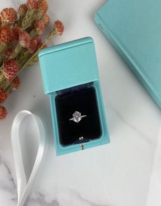 Luxury designer ring woman rings single gemstone ring proposal gift for social gathering beauul good5422012