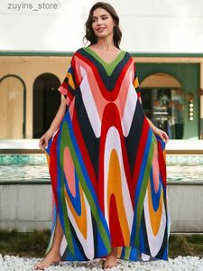 Podstawowe sukienki swobodne Czech Kolorowa drukowana Kaftan długa sukienka dla damskiej stroju 2024 Summer Sexy V Szyja Batwing Rękaw luźne sukienki Q1594 L49