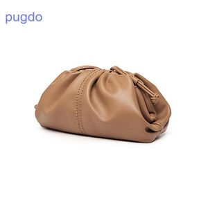 Lyxdesigner Mini Pouch Handväskor Venetas Online Fashion Women039S Bag Messenger Kvinnlig moln 208427886