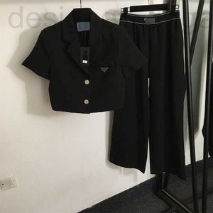 여자 2 피스 팬츠 디자이너 2024 새로운 세트 : 문자 짠 끈이있는 단순하고 관대 한 짧은 슬리브 슈트 재킷, 높은 허리 넓은 다리 바지 qdcy