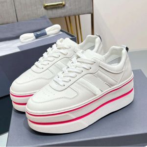 Thick Sole Women's 2024 New Dad Colored Small White with Elevated Inner Height, Casual and Versatile Sports Shoes