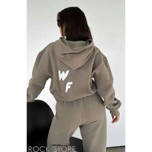 Beyaz Foxx Kadınların Takipleri Kadın Hoodie 2 Parça Set Külot Kıyafet Sweatshirts Sportif Uzun Kollu Külkü Kapşonlu Takipleri Beyaz Tilkler Sportif Pantolon 268