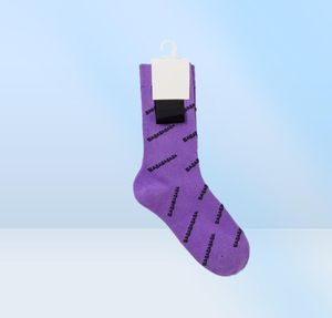 Lüks Erkek Kadın Çorap Tasarımcı Stocking Klasik Mektup BA Rahat Nefes Alabilir Pamuk Yüksek Kaliteli Moda 8 Tür Renk Fre9961221