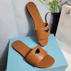 Sandal glider Heren Dames Mode Klassiek Bloemen Brocade Slipper Flats Leer Rubber Heatsshoes Plateau tofflor Uitrusting Bodems Strandschoenen Loafers