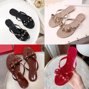 Designer Rivets Sandals Bow knot Flat Slippers Girls Jelly Shoes Hot Sale-Fashion Summer Flip Flops Woman Women Bottomed Slippers Beach Shoes Flat Bottomed