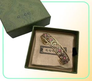 Designer Charm Bracelets Rose Insert Pink Crystal Fashion Luxury Simple Versatile Copper Bracelet Gifts for Women4468886