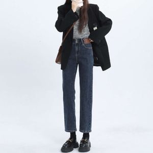2024 Smoke Tube Jeans Womens New High Waist Leather Label Design Versatile Slim Straight Tube Pants