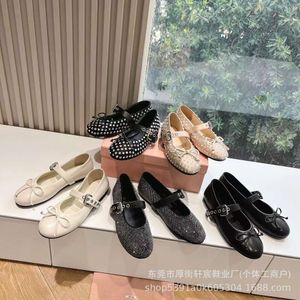 Miumi 2024 Spring/Summer Hot Flat Shoes Single Shoe Genuine Leather Mary Jane Ballet Shoes Sheepskin Edition
