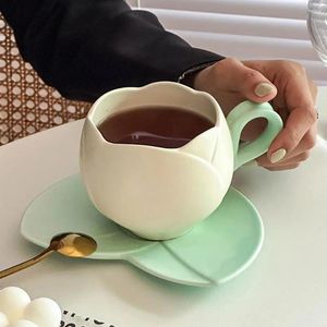 Mughe 1 set tazza di caffè tazza di tulipano in ceramica con tè resistente al calore superficiale liscio per la casa