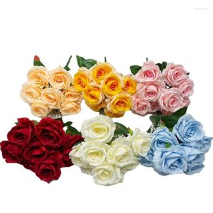 Flores decorativas 1PCS Wedding Handheld Flower Decoração de carros artificiais Rose atacado de 9 cabeças de cabeça