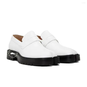 Klänningskor tabi loafers för män glider på bekväma affärer casual designer nyhet lyxig stil platt läder