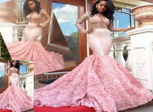 2K17 Sexig Black Girl Prom Dress -paljetter som pärlar Långa ärmar Se genom aftonklänning Charmig rosa blommig kapelltåg Satin Eve9385028