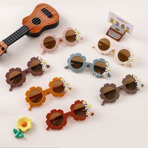 Härlig Daisy Baby Solglasögon Trendiga blommor Sol Glasögon för pojkar Girls Summer Outdoor UV Protection Kids Eyewear