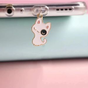 Plugue de poeira charme kawaii gato anti pó por porta de carga pingente pingente para iPhone tipo C Acessórios para rolos de protetor de protetor para iPhone Tipo C