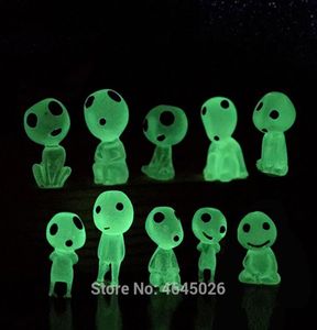 5pcs Princesa Mononoke Luminous Studio Ghibli Ação Figura Kodamas brilho em estatuetas escuras bonecas de árvores Modelo Kids Toys C02205156315