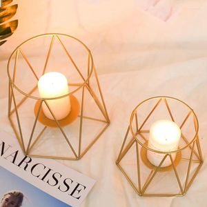 Kerzenhalter moderne Kandelle verjüngen Kerzen Tisch Schwarzer marokkanischer Teenhalter Metal Room Vasess Para Mesa Abendessen Europäische Dekoration