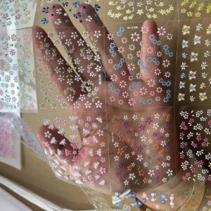 30pcs/zestaw kolorowe naklejki na paznokcie kwiatowe Japońsko-Koreańskie Mały świeży manicure dla dzieciGirls Net Red Kaleganie*