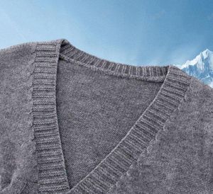 秋の冬の短いハイウエストソリッドセーターの女性シングルブレストニットvスモールセーター女性コート新しいトップファム174 J2207302862085