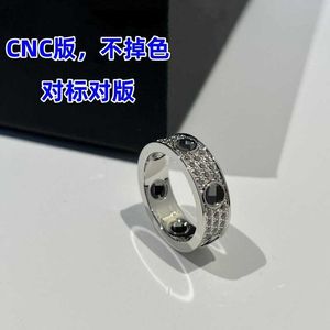 Дизайнерский Charm v Gold High Edition Black Nail Full Diamond Ring Classicarter Три ряда Sky Star Cnc Exquisite Sculpture