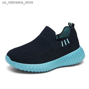 Sneakers barnskor pojkar som driver barns strumpor sport 2024 andningsbara mesh skola mjuka sulor casual promenad tält q240412