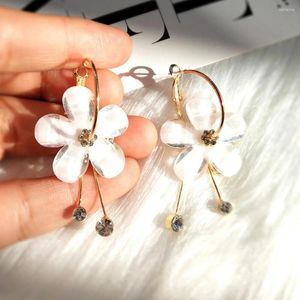 Dingle örhängen stilfull elegant koreansk stil lång tasselcirkel transparent blommor (vit)