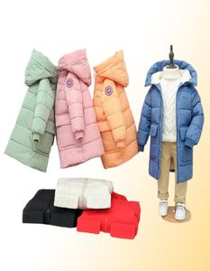 Вниз пальто для мальчиков, куртки зимние пальто, дети густые, длинные дети, теплые верхние одежды для девочек снежного пальто снежного штукового костюма.