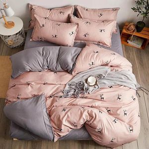 Sängkläder uppsättningar 60 Heart Printing Set 3/4pcs Sängkläder Hemtextil Däcke Cover Pink Elk Bedclothes Moderna ark Kuddebotten Bedset