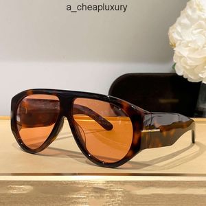 TF Designer Sunglasses Men Chunky Plate Frame Ft1044 Oversized Glasses Fashion for Women Black Sport St toms fords SEAR