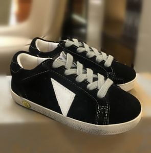 Designer barn unga sneakers barn smiley detalj skor nappa med mocka grader chool pojkar flickor småbarn ungdomstränare