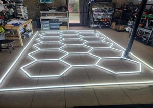 S MOVEMB LUVELA DE LAVAGEM DE LAVAÇÃO DO EXCORAÇÃO HEXAGON LED LIGHT PARA GARAGEM OFORSHOP SHOTSHOP Showroom Detalhando o Ceiling8089360